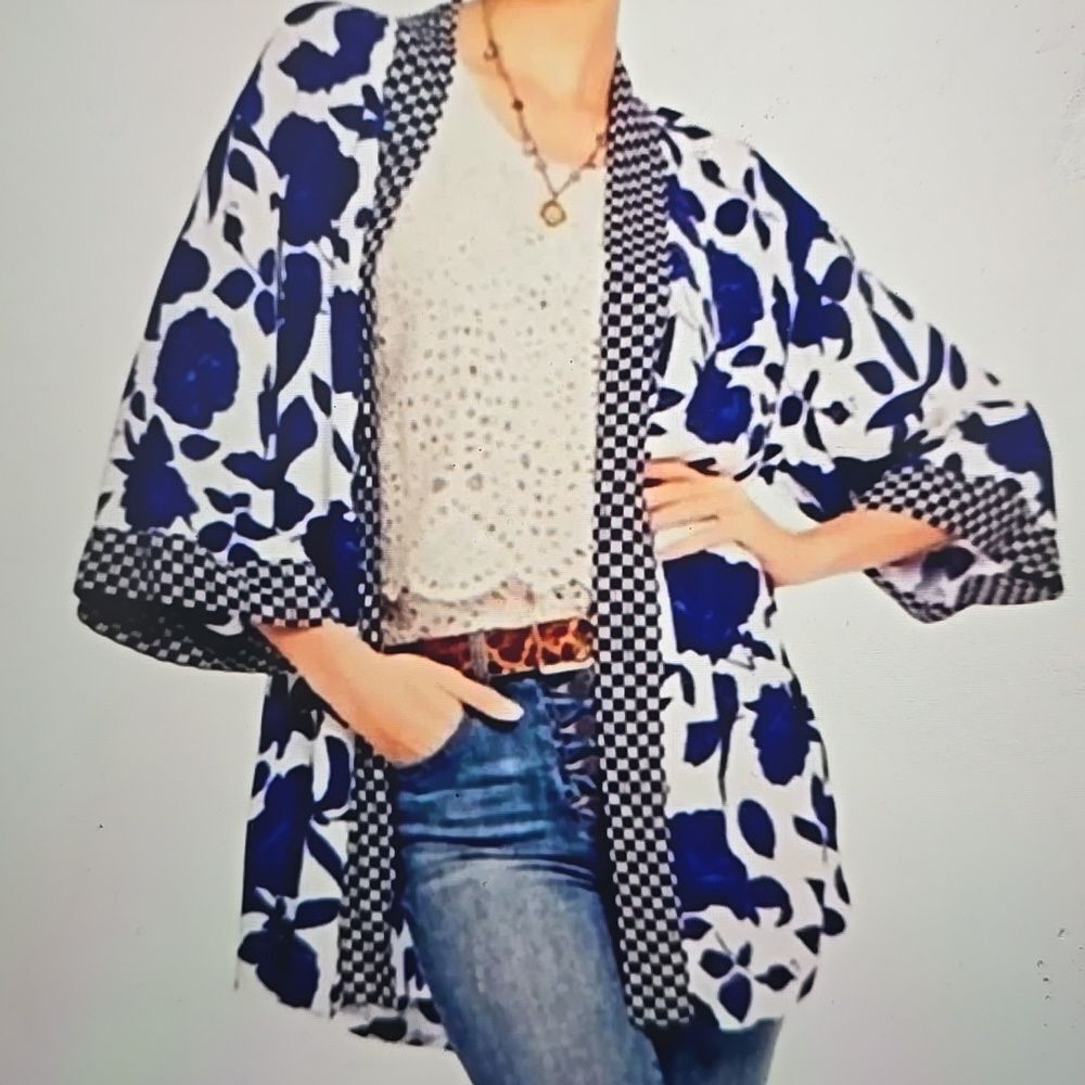 Cabi Botanical Kimono‎ M/L